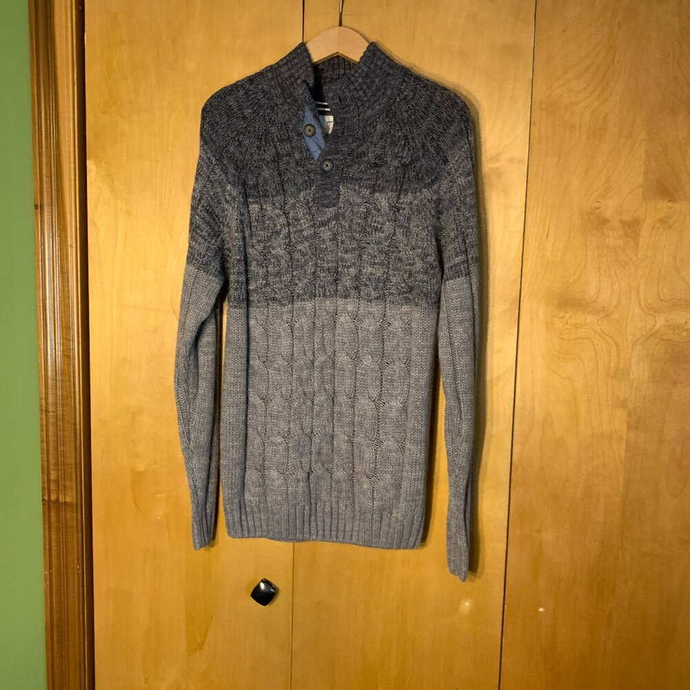 $5 or 4/$10: Original Weatherproof Vintage Ombre gray sweater, Medium